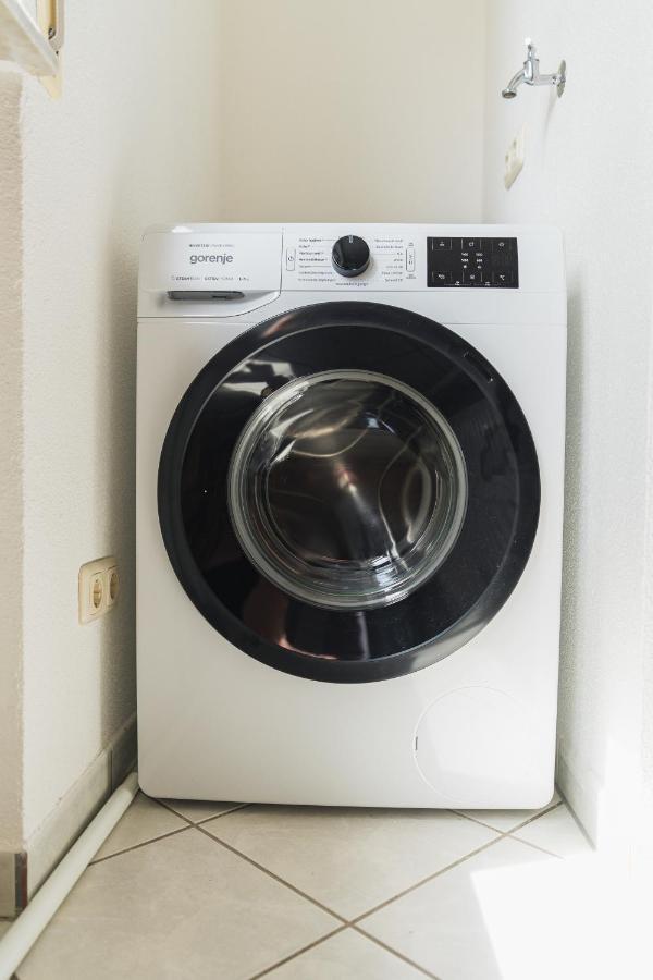 Appartment In Den Weinbergen Bei Mainz - Mit 2X Doppelzimmern, 1X Grosses Wohnzimmer, Bad & Kueche Stadecken-Elsheim Экстерьер фото